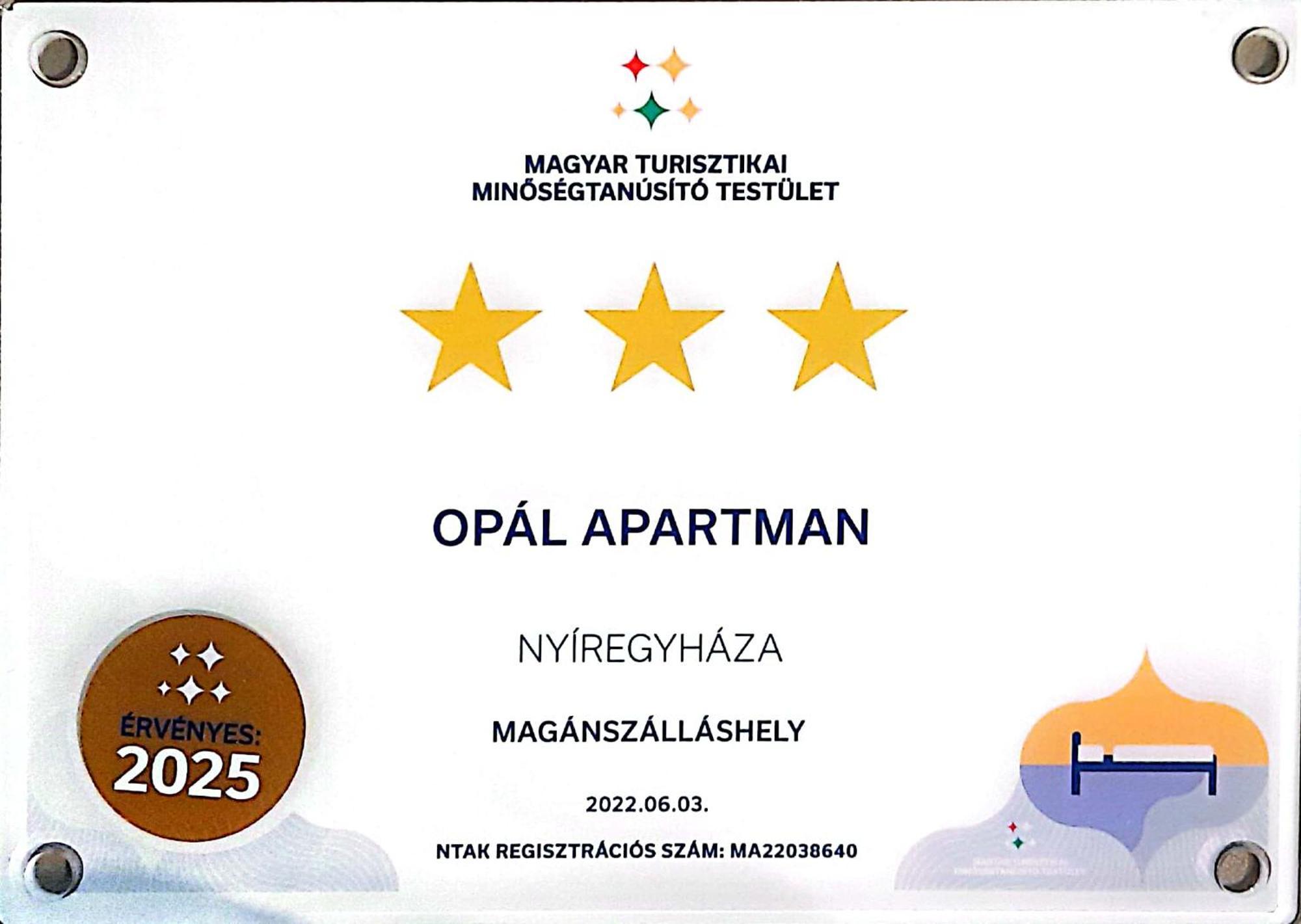 Apartament Opal Apartman Nyíregyháza Zewnętrze zdjęcie